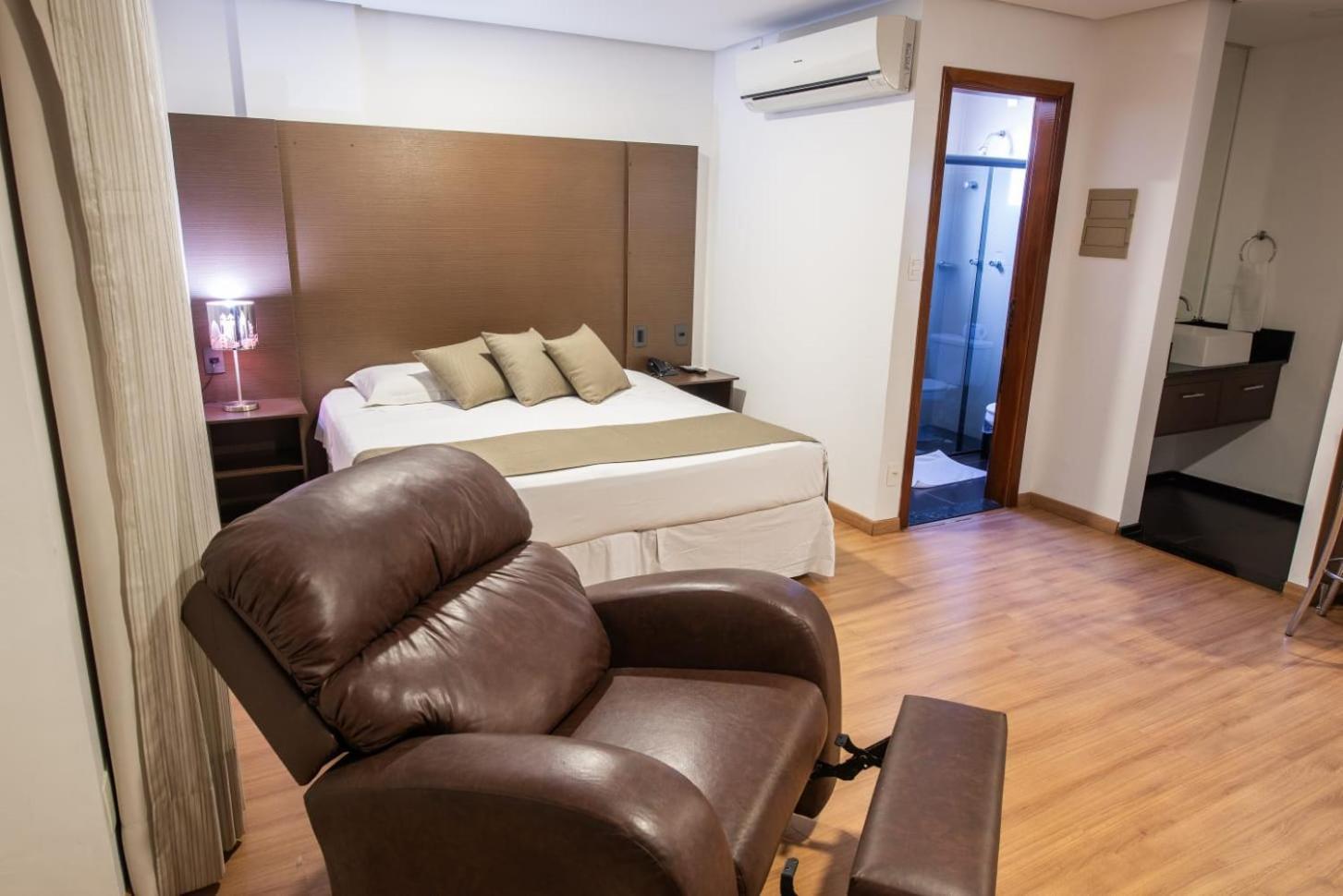 Olavo Bilac Hotel Taubaté Exteriör bild